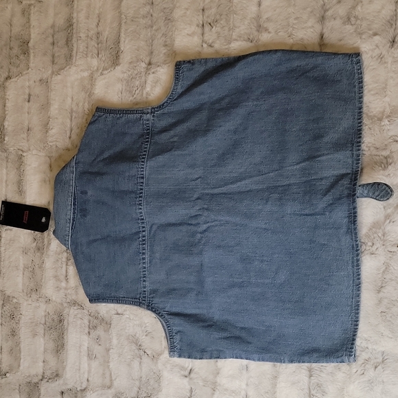Levi's Denim Shirt - Picture 8 of 9